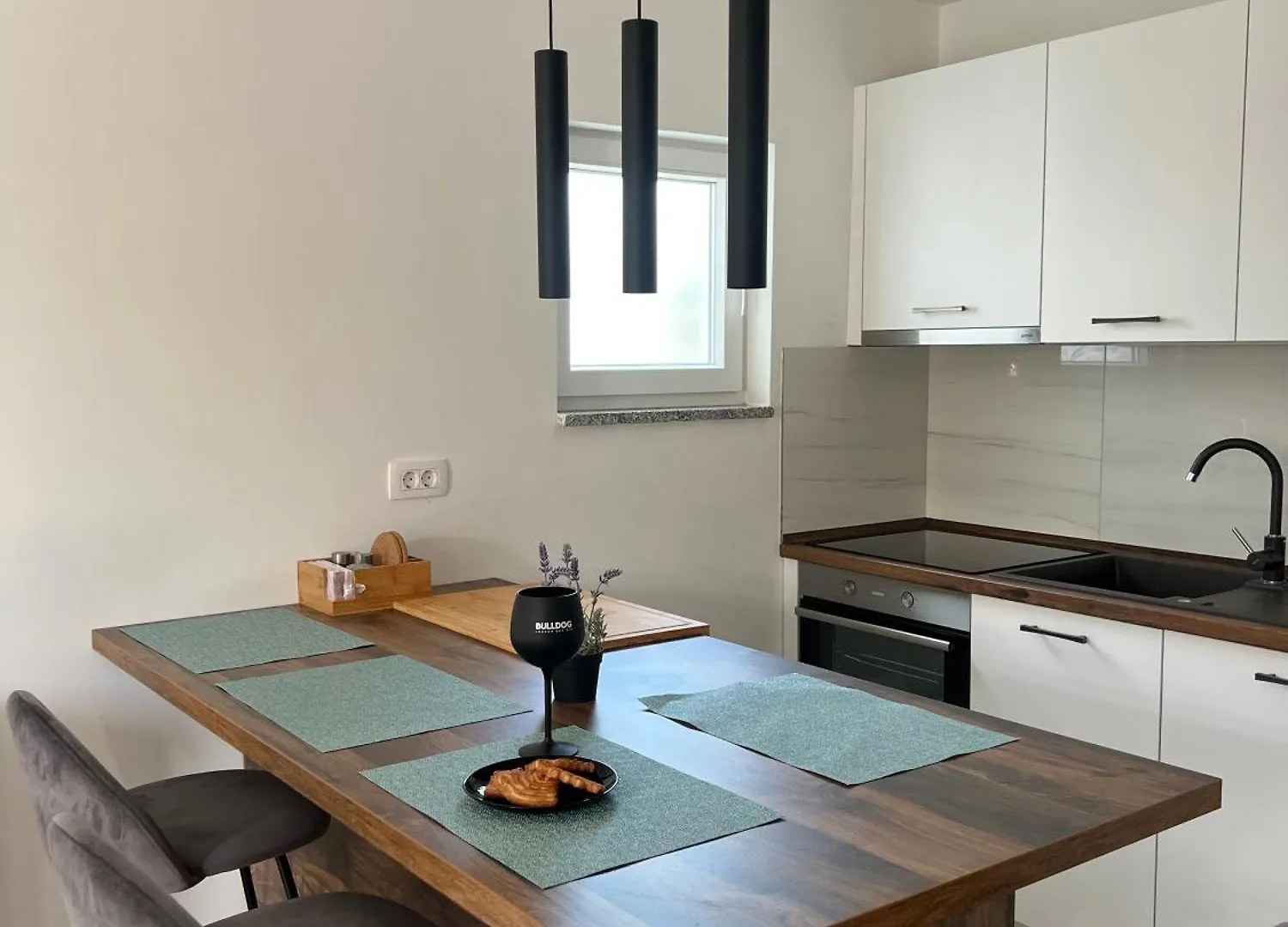 Apartment Jugo Veglia